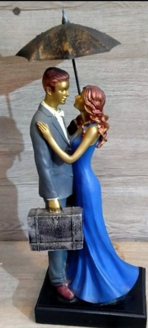 Attractive Antique Beautiful Couple Showpiece - Standard, porcelain, Other,  Pack of1